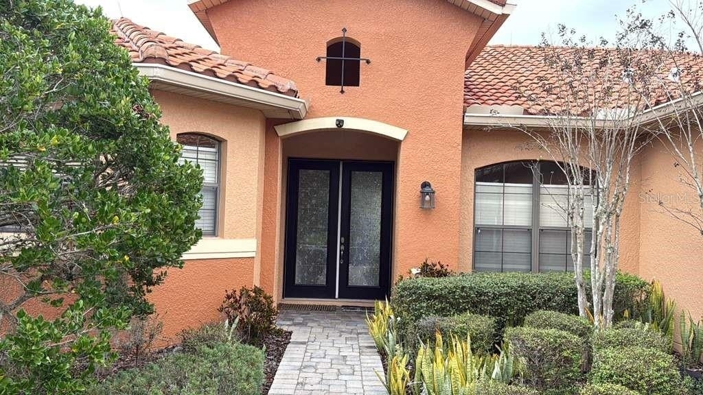 898 San Raphael Street - Photo 0