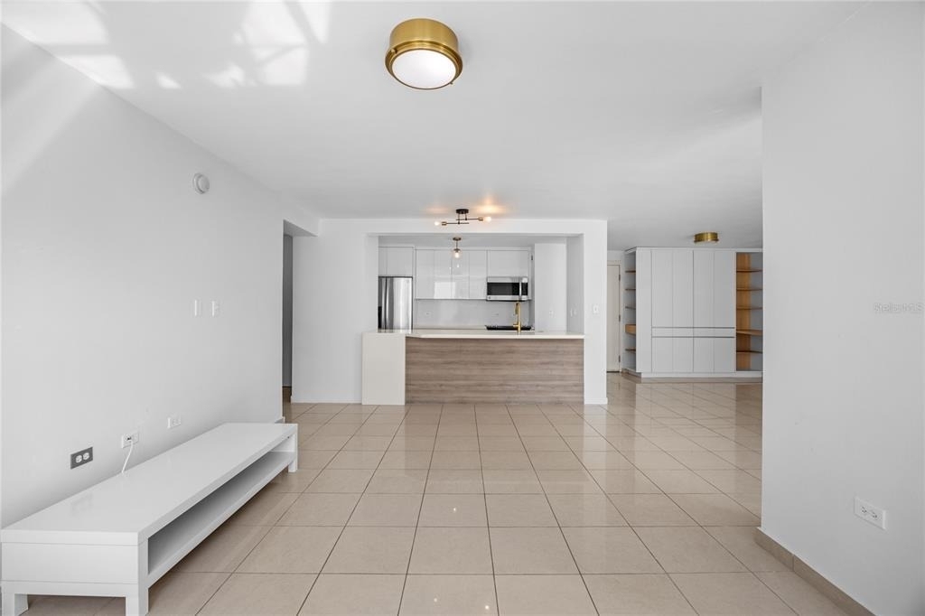 576 Ave. Arterial B, Coliseum Tower - Photo 7