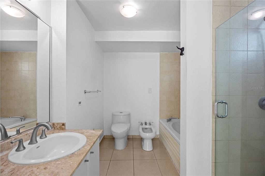 576 Ave. Arterial B, Coliseum Tower - Photo 17