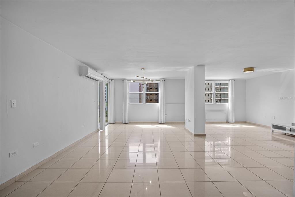 576 Ave. Arterial B, Coliseum Tower - Photo 2