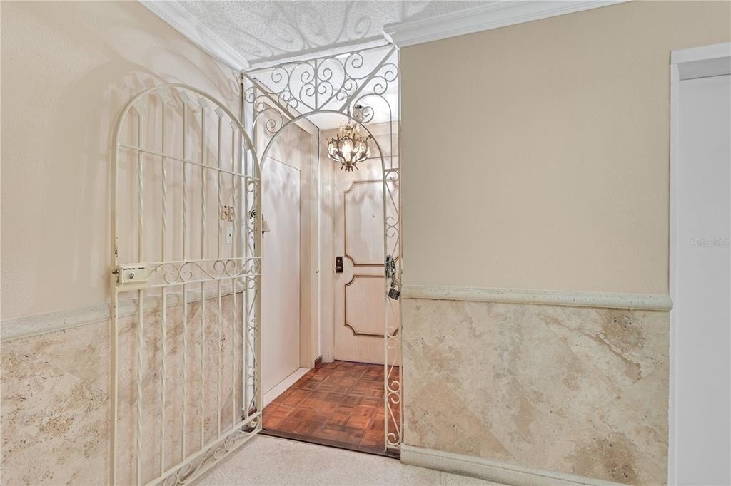 800 Ashford Avenue - Photo 3