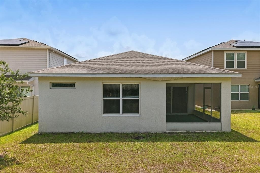 5079 Royal Point Avenue - Photo 9