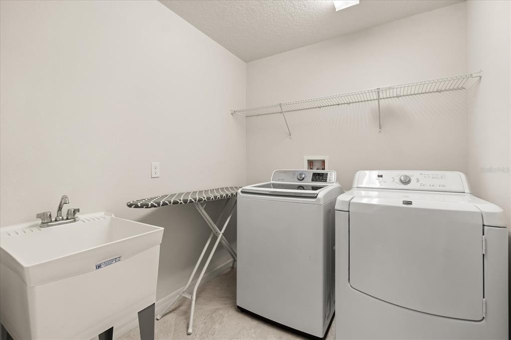 5192 Chickadee Street - Photo 31