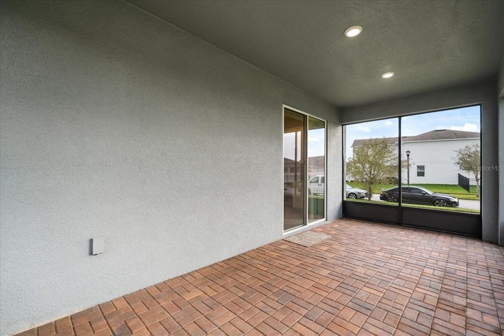 5192 Chickadee Street - Photo 32