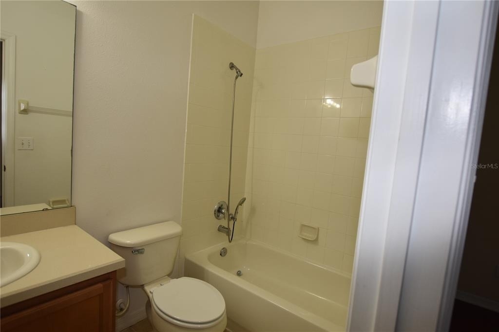 10832 Savannah Wood Drive - Photo 4