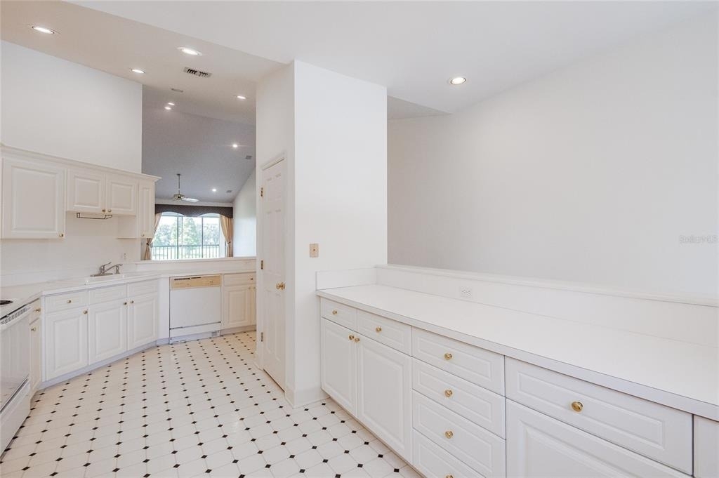 447 Enclave Place - Photo 12