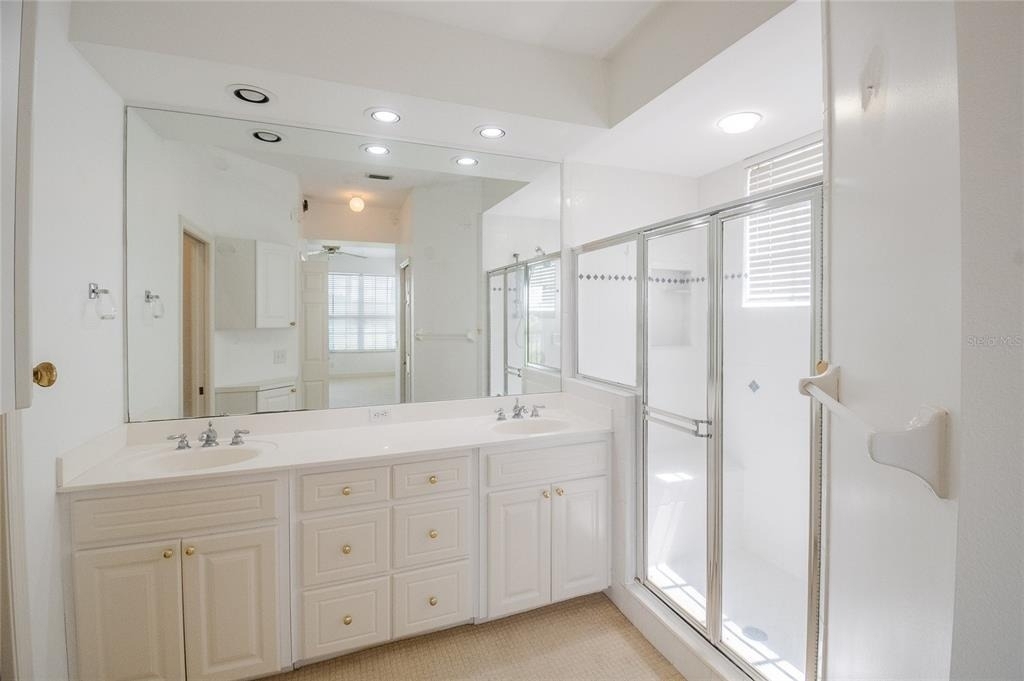 447 Enclave Place - Photo 21
