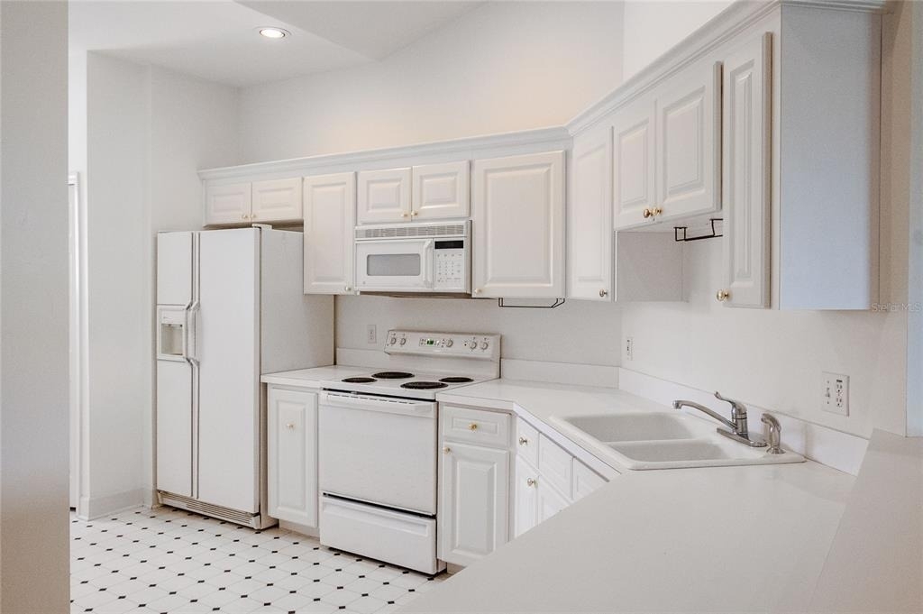 447 Enclave Place - Photo 14