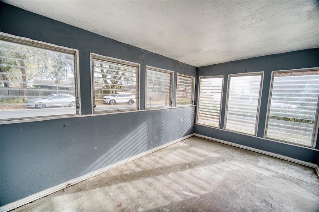2317 Harris Street - Photo 5