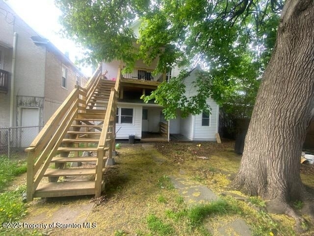 611 S Webster - Photo 2