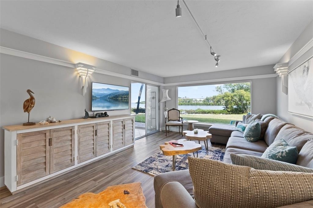 3330 Gulf Of Mexico Drive - Photo 2