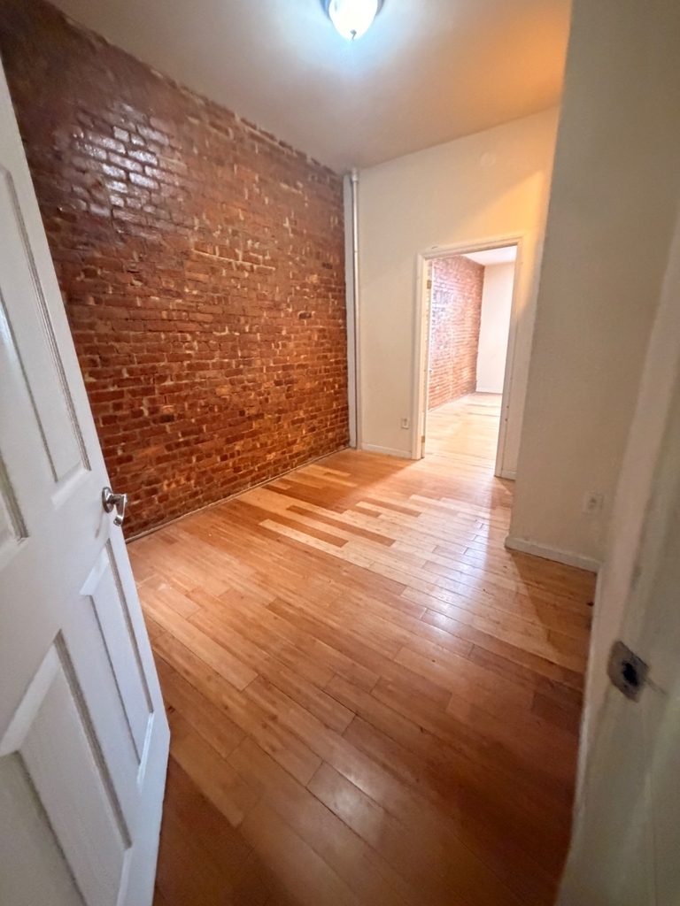 767 Park Place - Photo 6
