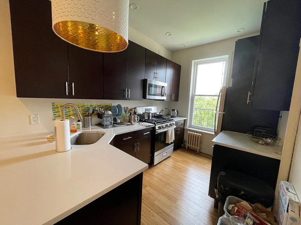 767 Park Place - Photo 1