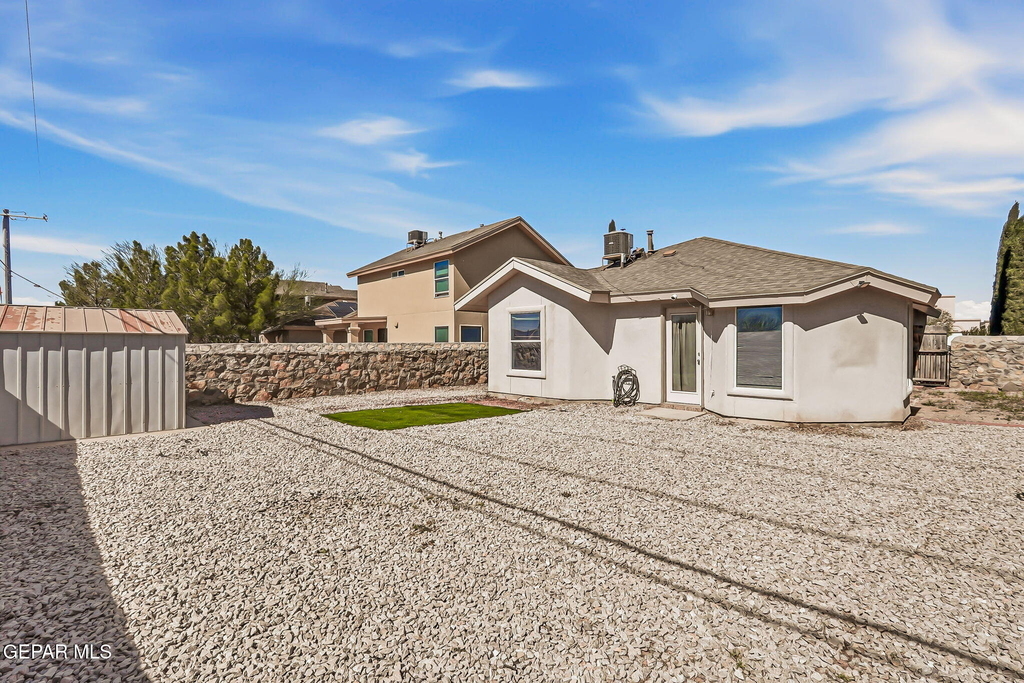 12928 Alfredo Apodaca Drive - Photo 37