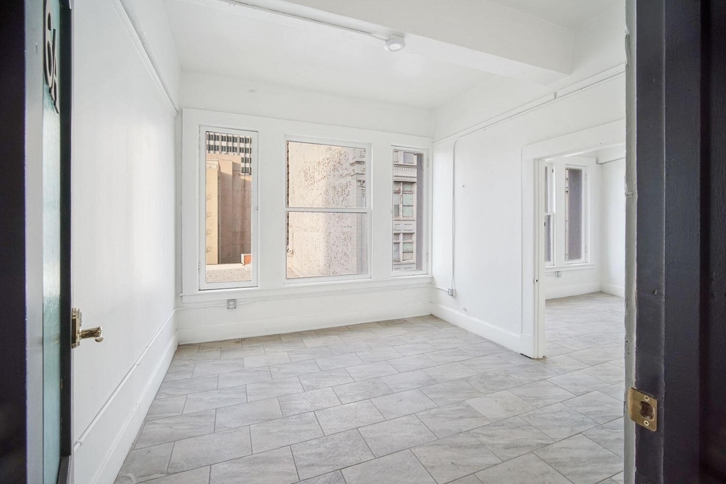 115 N Mesa Street - Photo 18