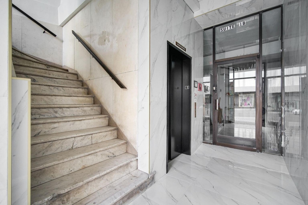 115 N Mesa Street - Photo 3