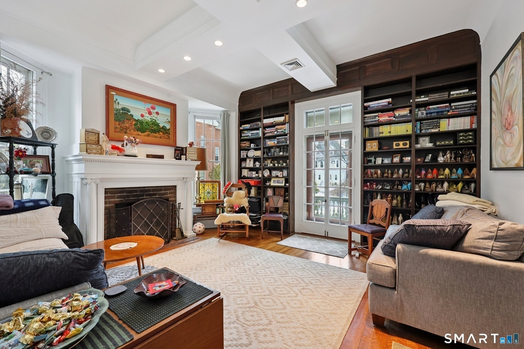 591 Orange Street - Photo 9