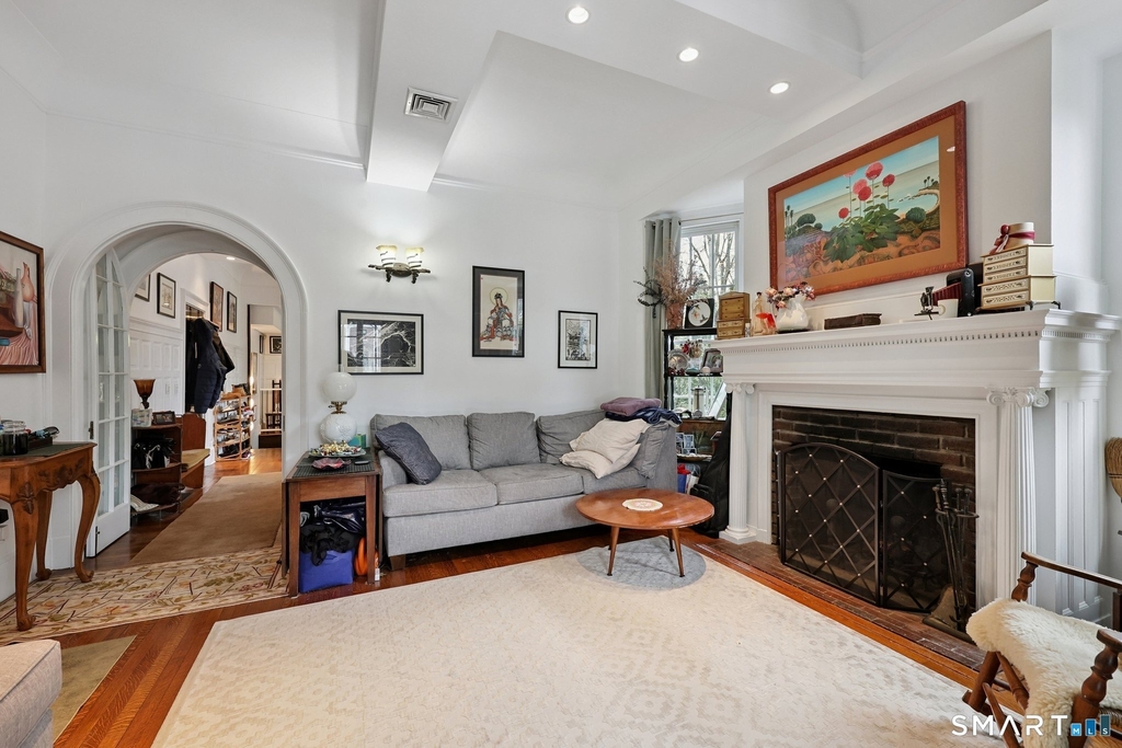 591 Orange Street - Photo 8