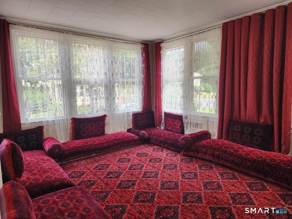 44 Bamford Avenue - Photo 3