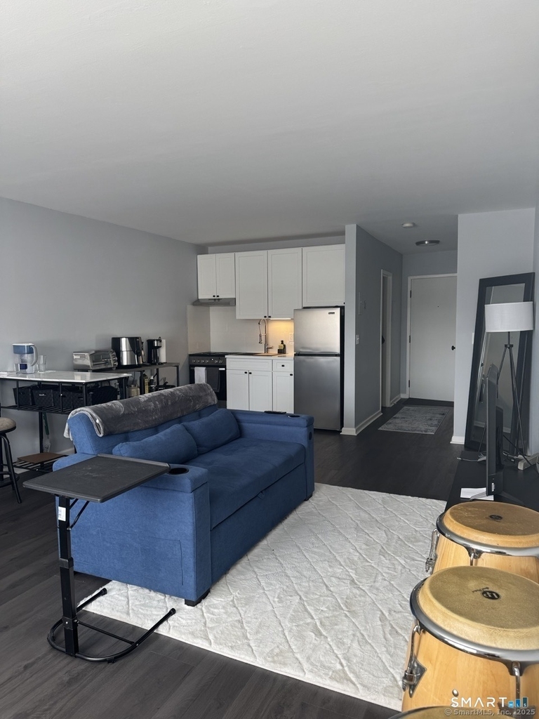 7 Winfield Street - Photo 0