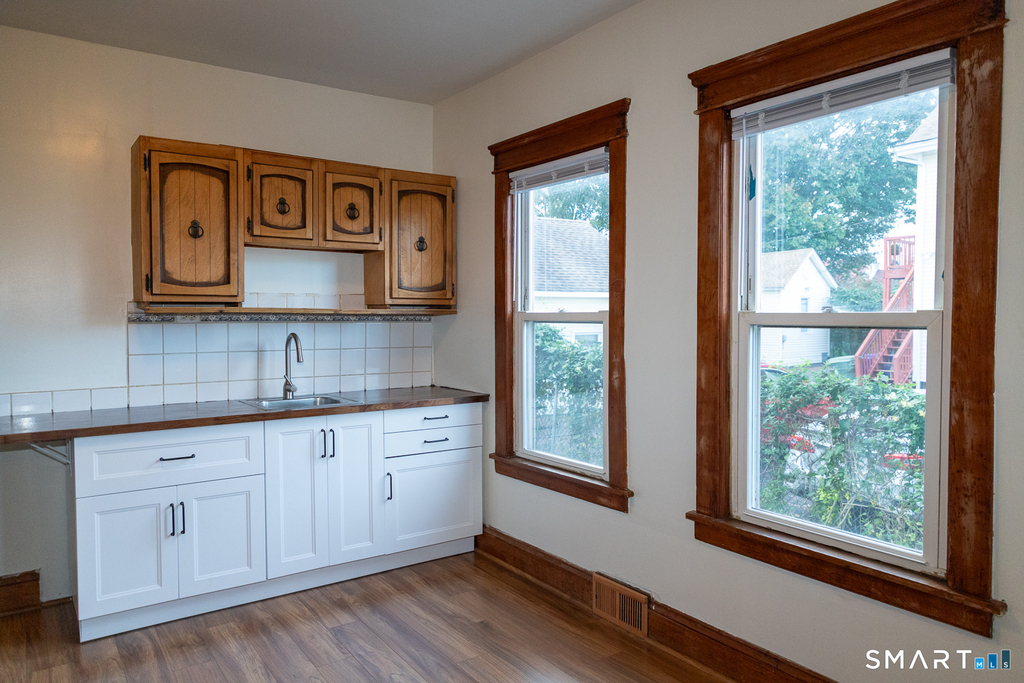 51 Osborne Avenue - Photo 2