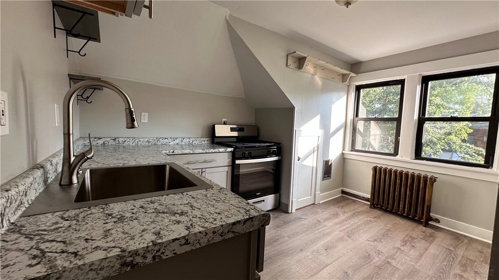 222 Morewood Ave - Photo 6