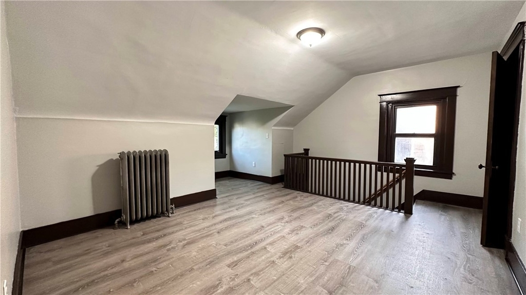 222 Morewood Ave - Photo 1