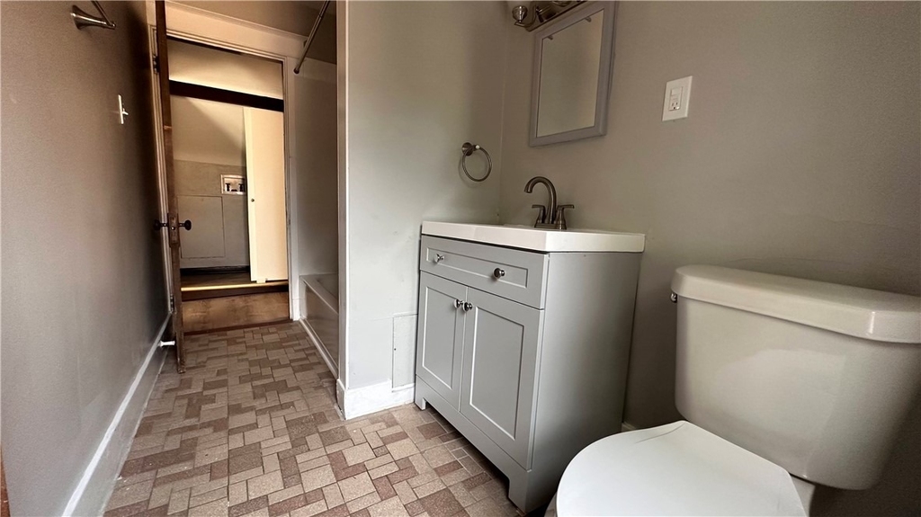 222 Morewood Ave - Photo 5