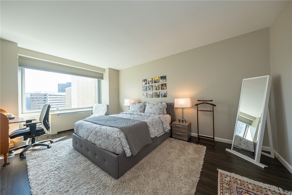 320 Fort Duquesne Blvd - Photo 13