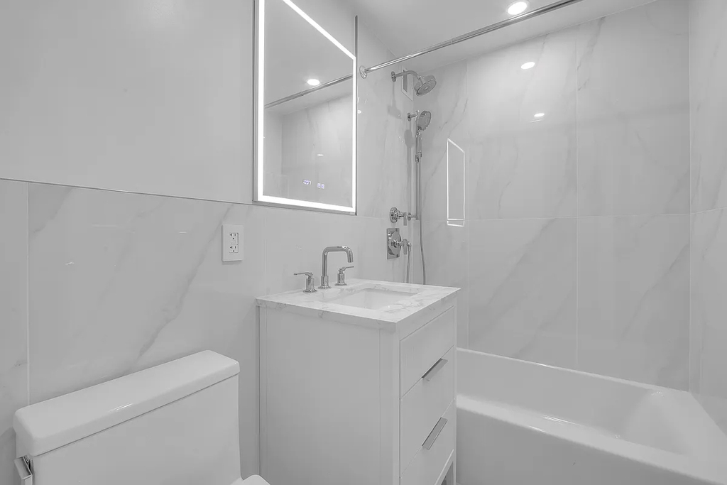 Copy of 165 East 66th Street, Unit 16a - Photo 10