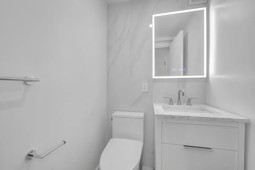 Copy of 165 East 66th Street, Unit 16a - Photo 11