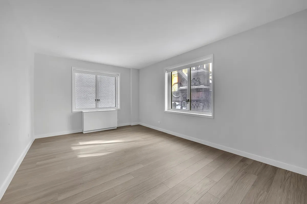 Copy of 165 East 66th Street, Unit 16a - Photo 5