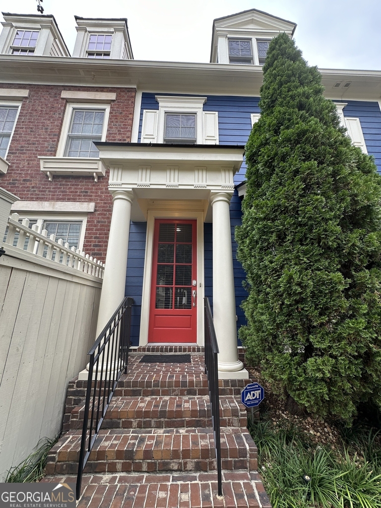 6166 Holly Park Lane Se - Photo 2
