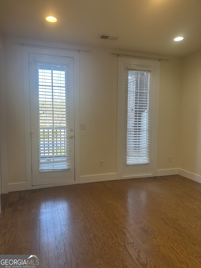6166 Holly Park Lane Se - Photo 8