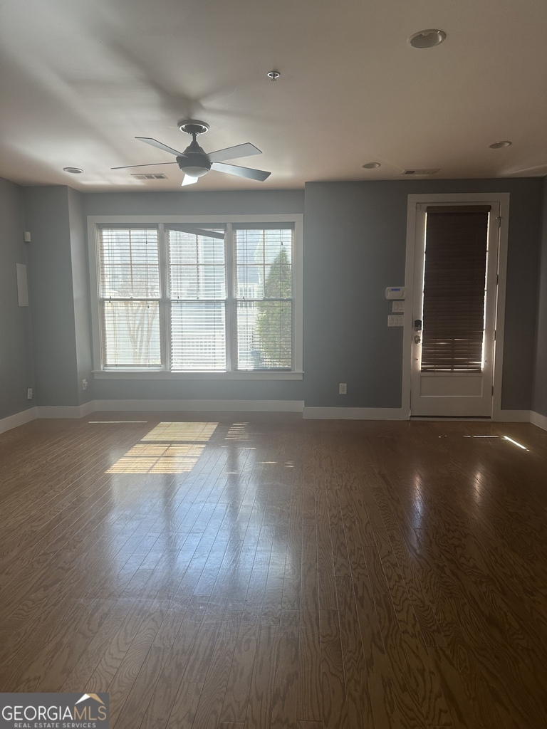 6166 Holly Park Lane Se - Photo 3