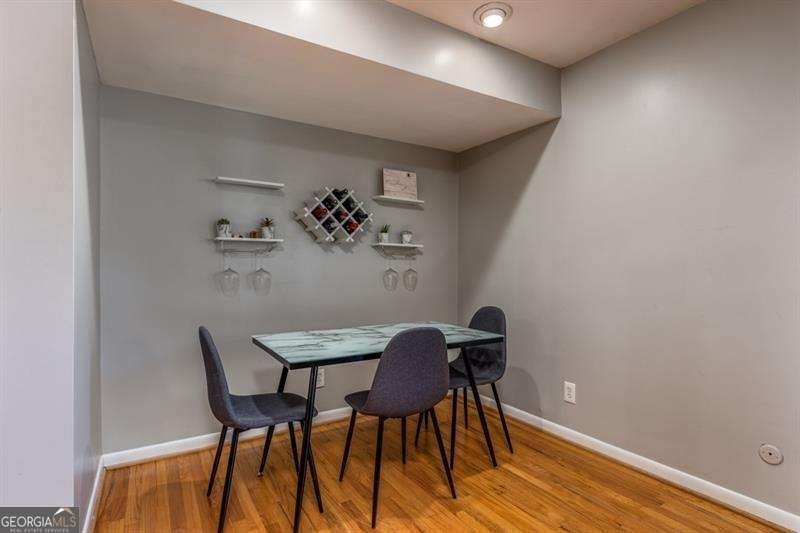 3501 Roswell Road Ne - Photo 4