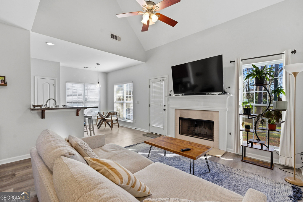 293 Jordan Street Se - Photo 3