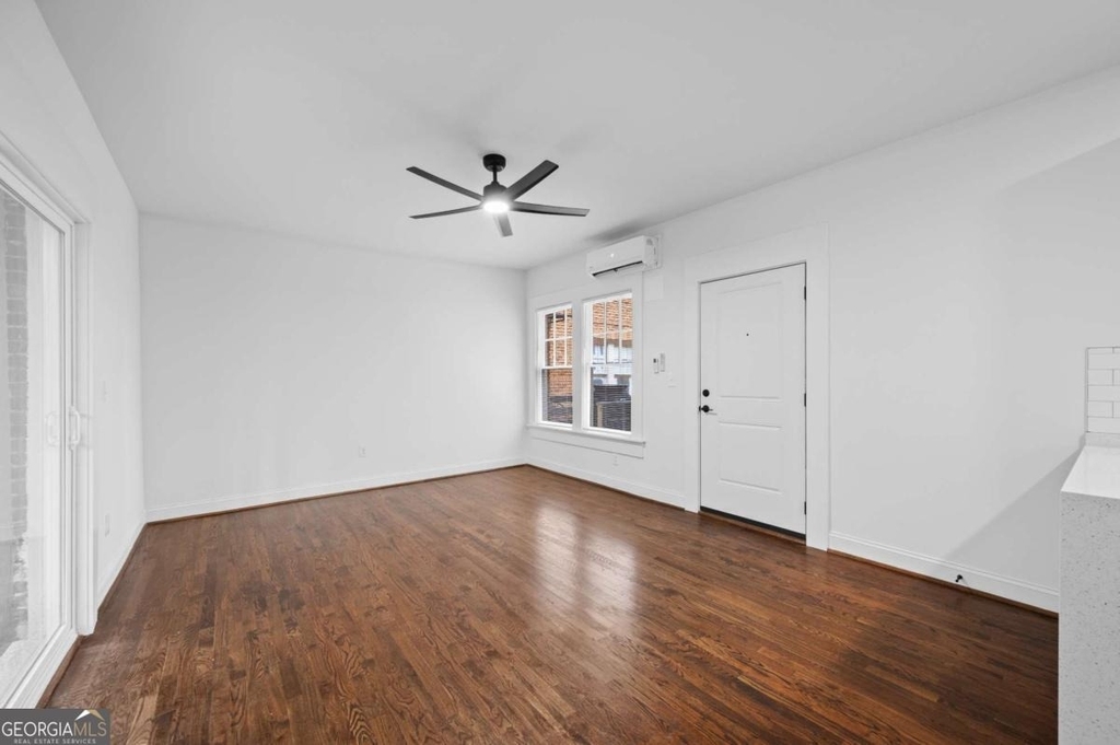 405 4th Street Ne - Photo 2