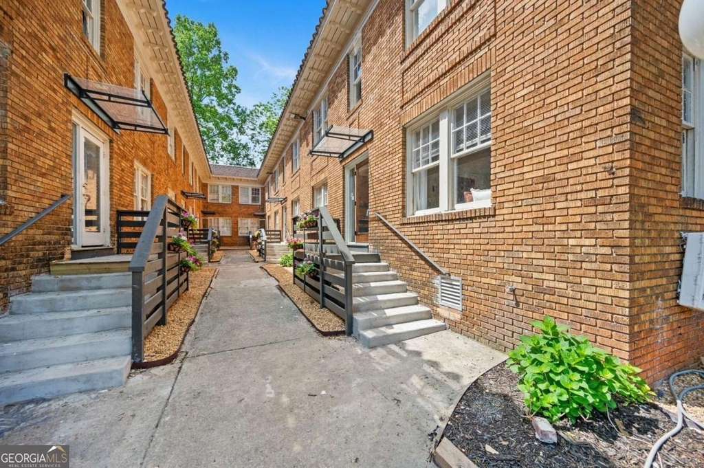 405 4th Street Ne - Photo 10