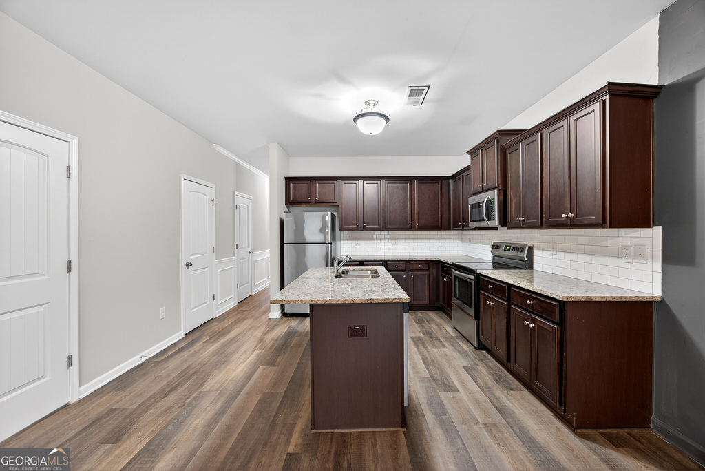 4497 Ravenwood Drive - Photo 4