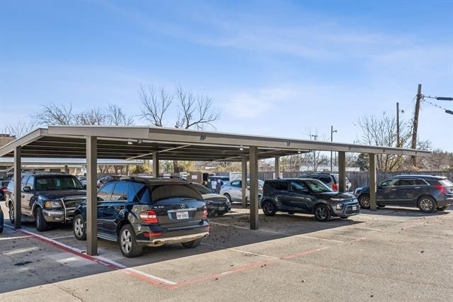 4402 Swiss Avenue - Photo 10