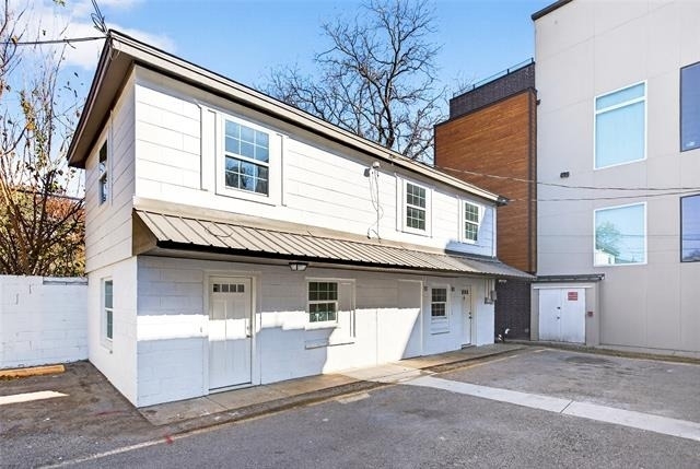439 W 9th Street - Photo 19