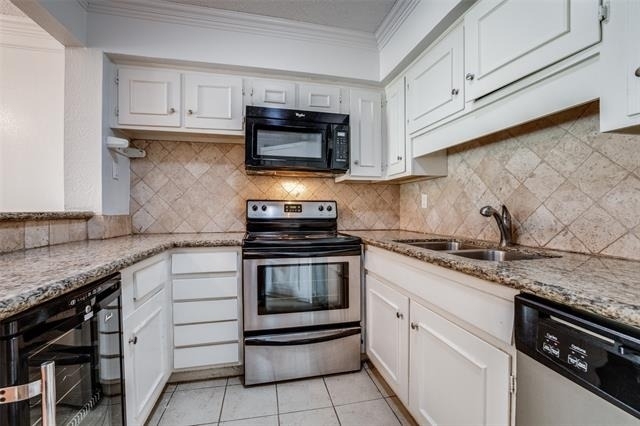 5325 Fleetwood Oaks Avenue - Photo 4