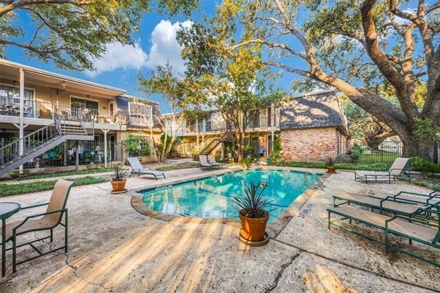5325 Fleetwood Oaks Avenue - Photo 9