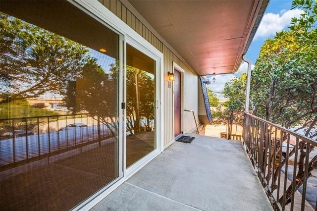 5325 Fleetwood Oaks Avenue - Photo 11