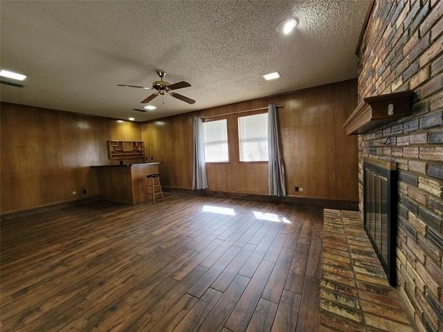 738 Hawthorne Lane - Photo 18