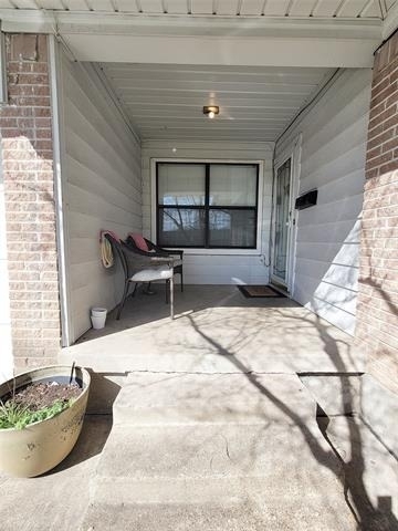 738 Hawthorne Lane - Photo 1