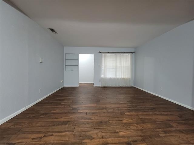 738 Hawthorne Lane - Photo 2