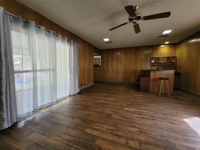 738 Hawthorne Lane - Photo 16