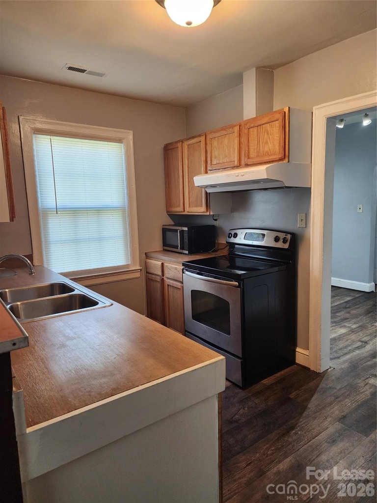 3024 Parkway Avenue - Photo 7
